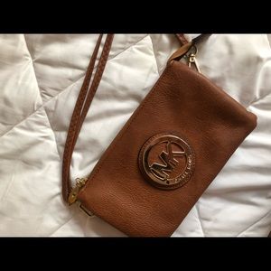 Micheal Kors crossbody bag